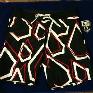 Volcom board shorts, NWT, sz 32